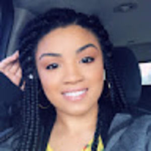 Meet your Posher, Monique